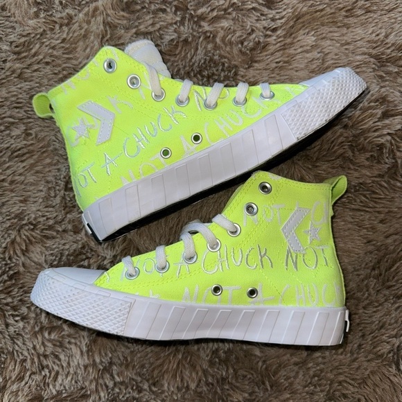 Kids Neon Converse 4.5 - Picture 3 of 11